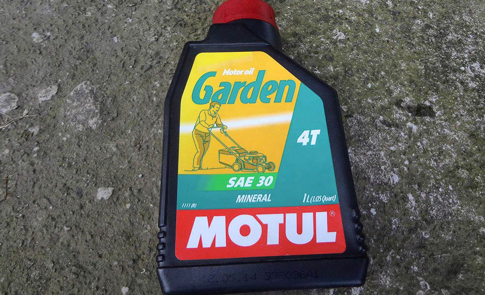Motul Garden 4t SAe30 для четырёхтактного мотора