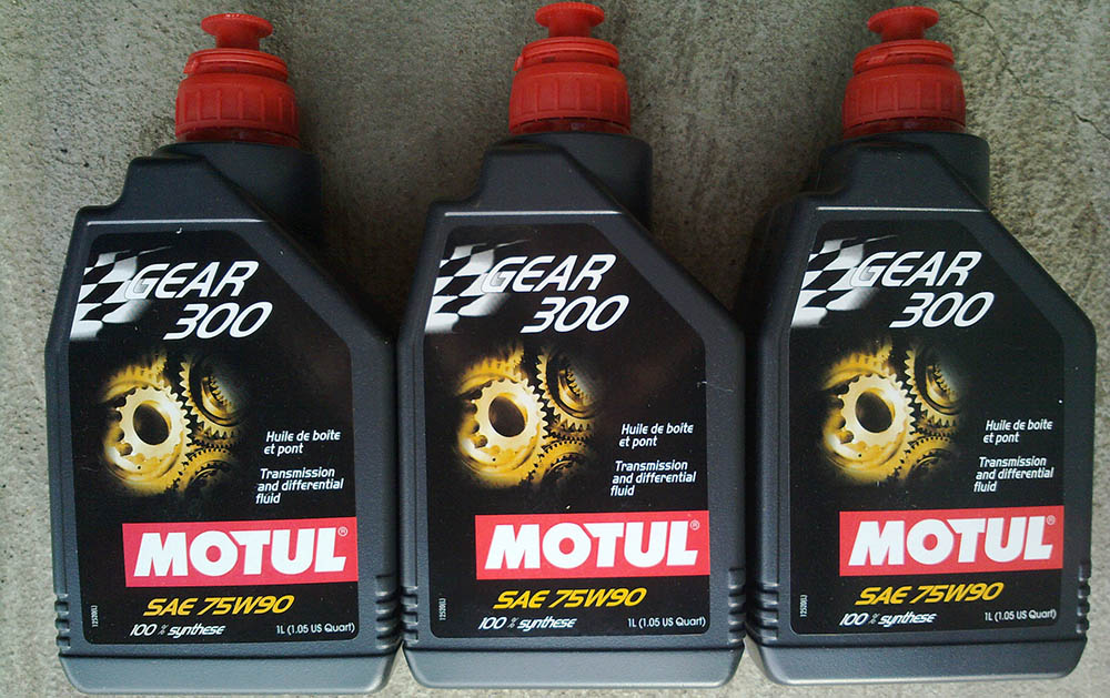 Motul Gear 300 для Toyota RAV4